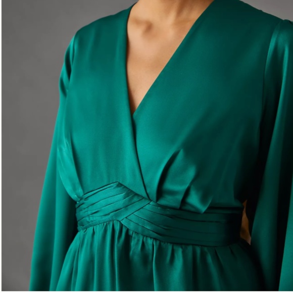 ANTHROPOLOGIE 1X NWT NIKASHA  EMBROIDERED SATIN DRESS GREEN MAXI - Picture 3 of 8